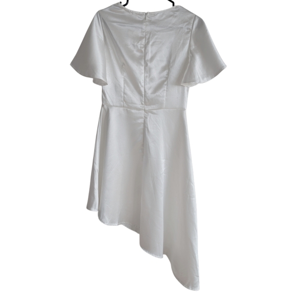 Morrisday Women's Small White‎ Satin Asymptotical Tulip Sleeve Party Dress - Picture 2 of 4